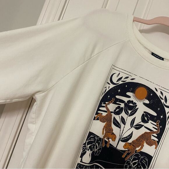 TORRID • Relaxed Fit Tunic Sweatshirt Wild Tarot Ivory Ultra Soft Fleece - Picture 4 of 8